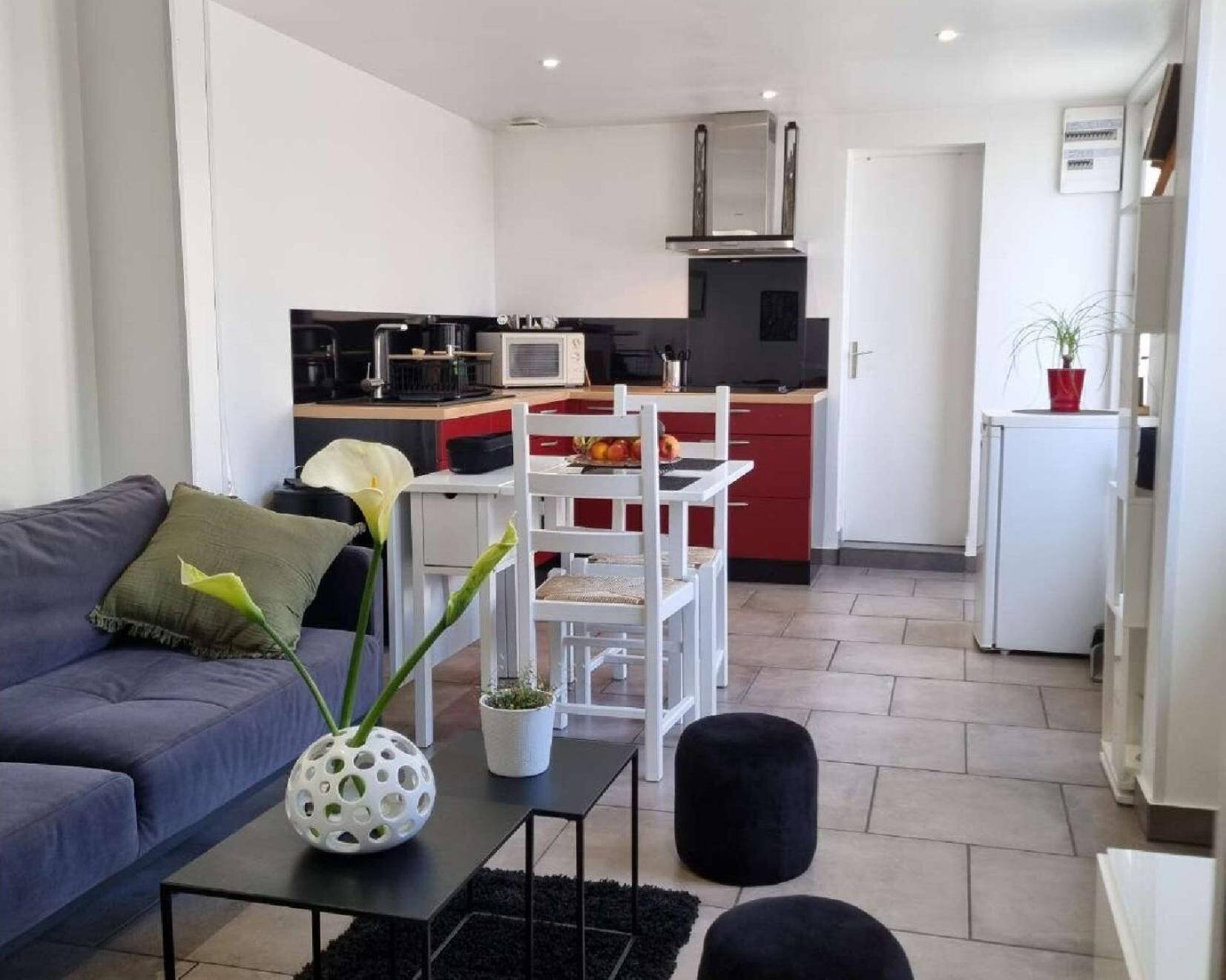 Holiday home Le Rethel Caen
